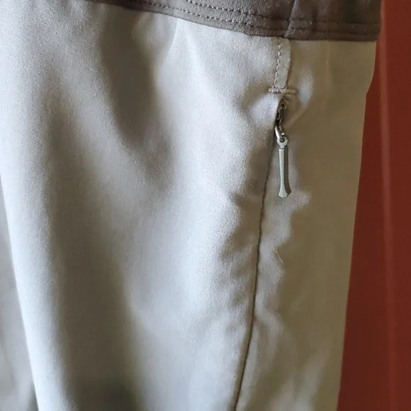 REI CO-OP Army Grrn Stylish  Women's Skort XL - Picture 4 of 8